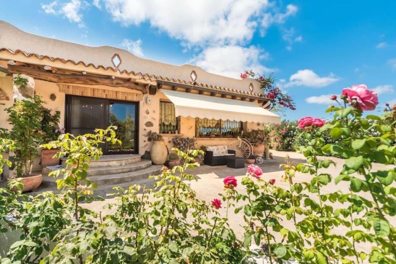Villa Con Immenso Giardino أروسييْ المظهر الخارجي الصورة