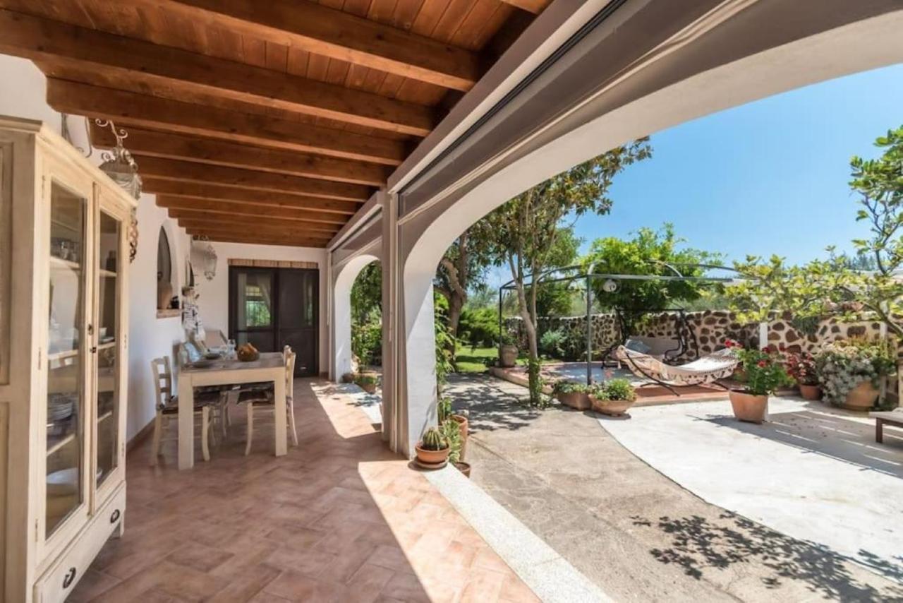 Villa Con Immenso Giardino أروسييْ المظهر الخارجي الصورة