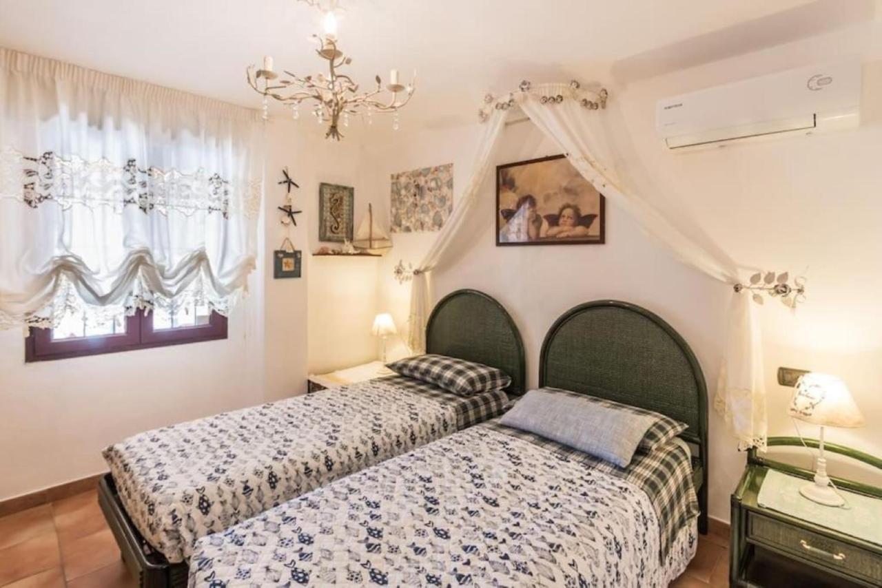 Villa Con Immenso Giardino أروسييْ المظهر الخارجي الصورة