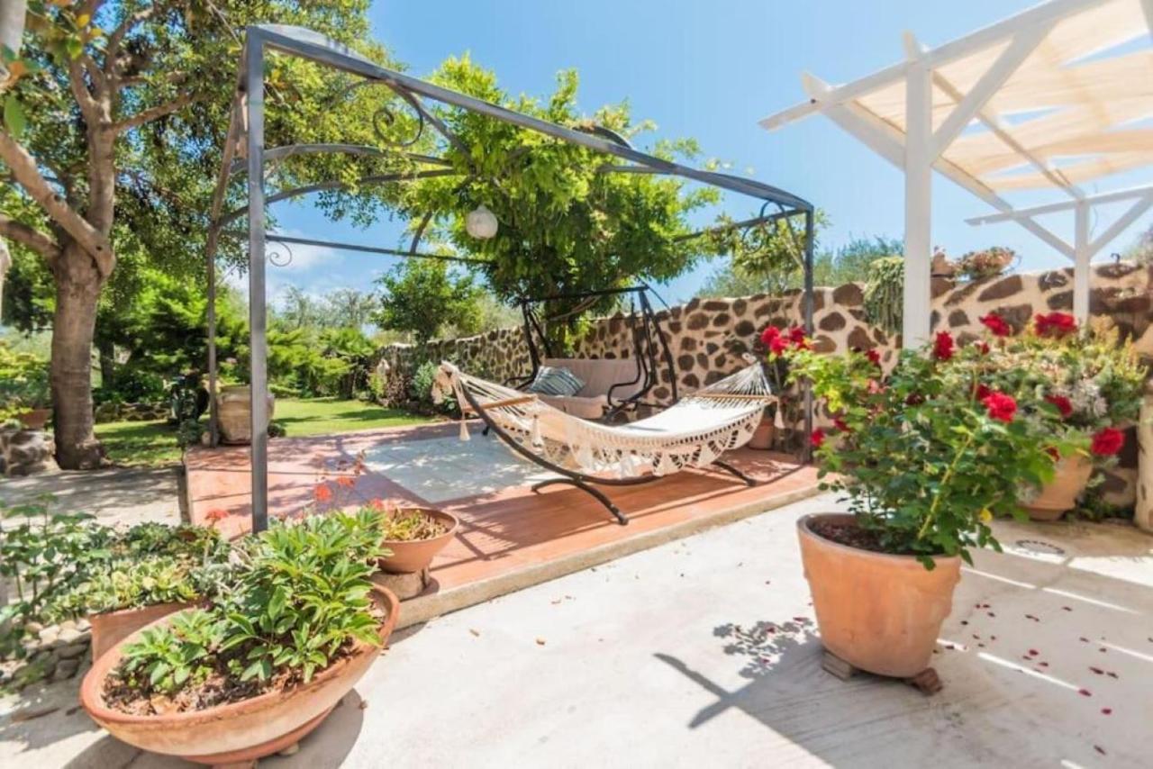 Villa Con Immenso Giardino أروسييْ المظهر الخارجي الصورة