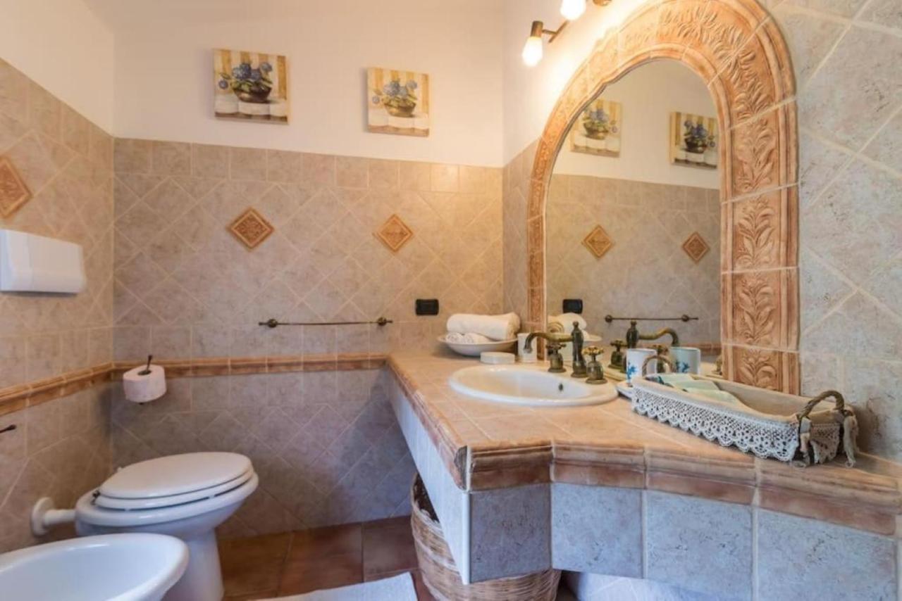 Villa Con Immenso Giardino أروسييْ المظهر الخارجي الصورة