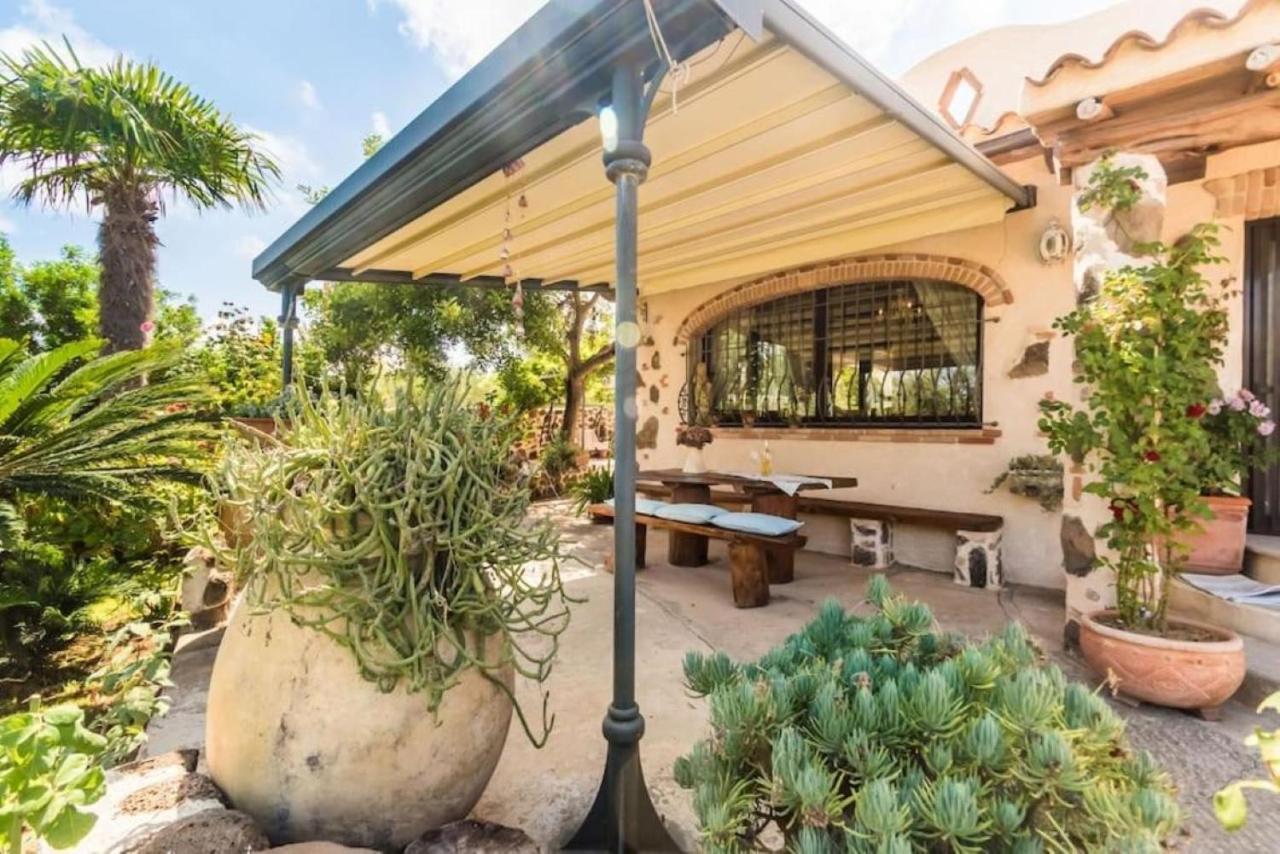 Villa Con Immenso Giardino أروسييْ المظهر الخارجي الصورة